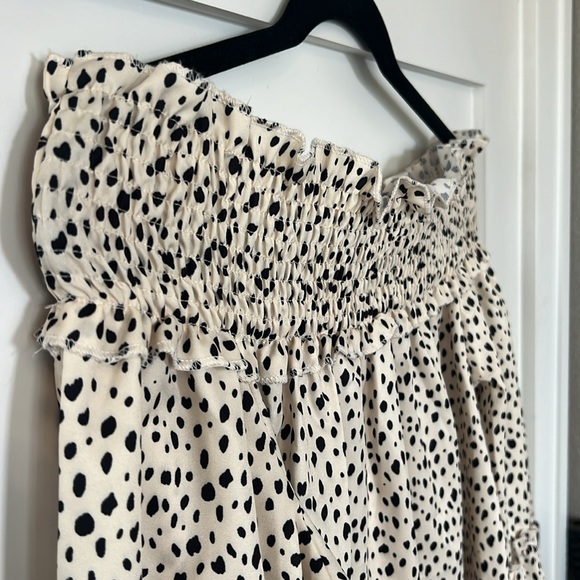 Animal print off shoulder blouse - Picture 2 of 4